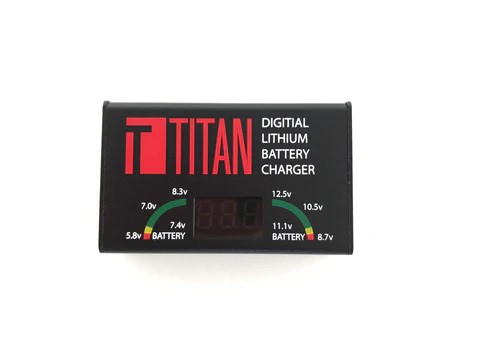 CARGADOR BATERIAS TITAN