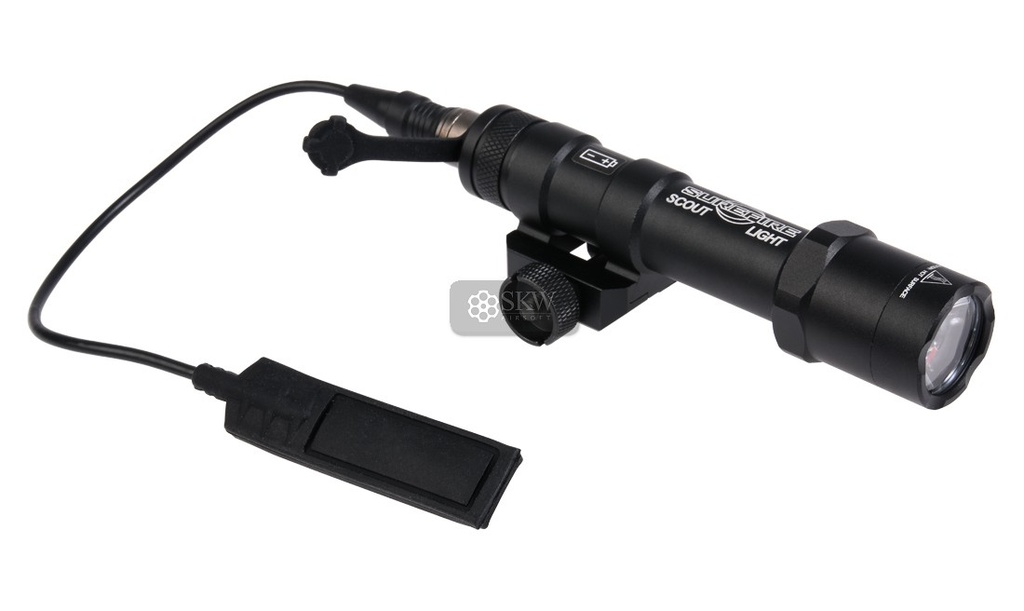 LINTERNA TACTICA WADSN M300W C/ESTROBO NEGRA